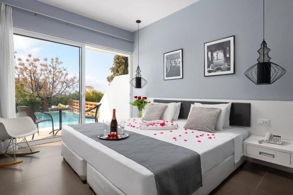 هتل بلمار کوش آداسی